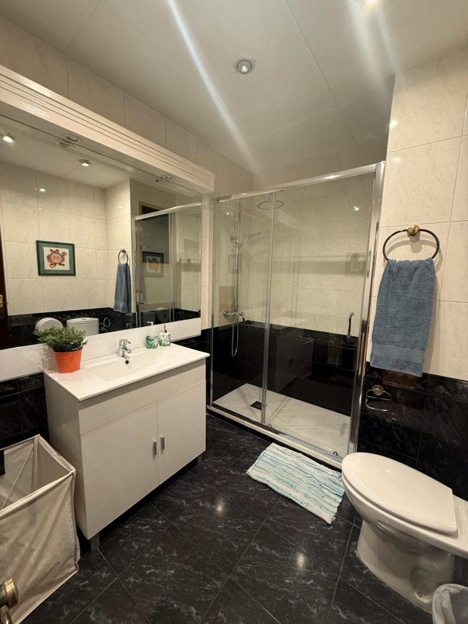 Granvia Fira Apartment Оспиталет де Лобрегат Екстериор снимка